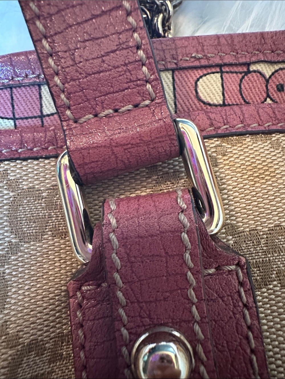 EUC GUCCI JOLICOEUR Pink & GG Canvas Tote Cert of Auth included. She’s a beauty - Picture 14 of 16
